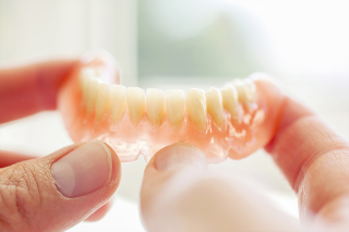 五反野駅・木村歯科医院・入れ歯・義歯